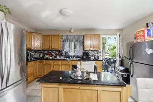 22-24 Sorrento St, Springfield, MA 01108 - Photo 7