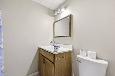 22-24 Sorrento St, Springfield, MA 01108 - Photo 15