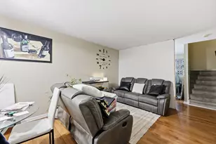 22-24 Sorrento St, Springfield, MA 01108 - Photo 5