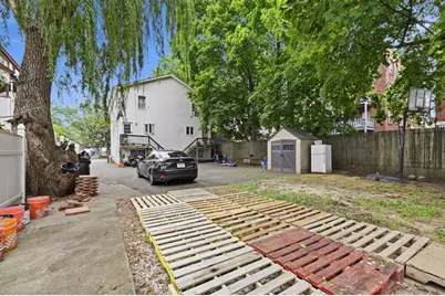 22-24 Sorrento St, Springfield, MA 01108 - Photo 25