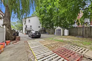 22-24 Sorrento St, Springfield, MA 01108 - Photo 25