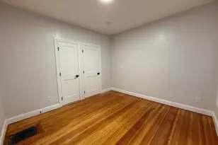 16 Willow Ave, Somerville, MA 02144 - Photo 7