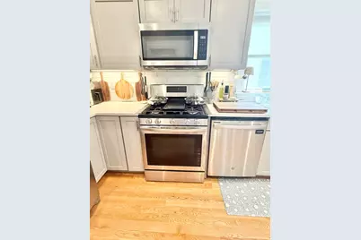 6 Beech St #2, Cambridge, MA 02140 - Photo 3