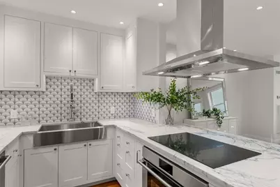 390 Commonwealth Ave #706, Boston, MA 02215 - Photo 3