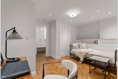 390 Commonwealth Ave #706, Boston, MA 02215 - Photo 13