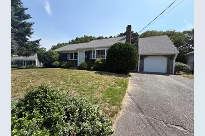 96 Pawkannawkut Dr, Yarmouth, MA 02664 - Photo 1
