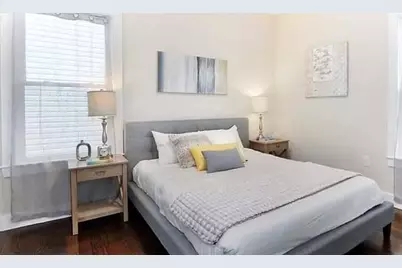 9 Upham Ave #2, Boston, MA 02125 - Photo 5