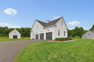 32 Bayliss Wy, Uxbridge, MA 01569 - Photo 41