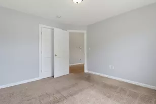 70 Swan Ave, Worcester, MA 01602 - Photo 23