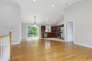 70 Swan Ave, Worcester, MA 01602 - Photo 5