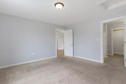 70 Swan Ave, Worcester, MA 01602 - Photo 17