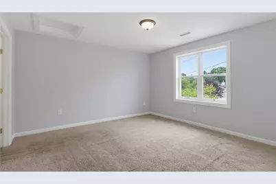 70 Swan Ave, Worcester, MA 01602 - Photo 21