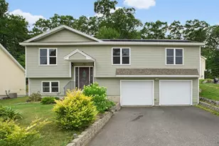 70 Swan Ave, Worcester, MA 01602 - Photo 3