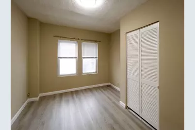 25 Oakland Ave #2R, Everett, MA 02149 - Photo 11