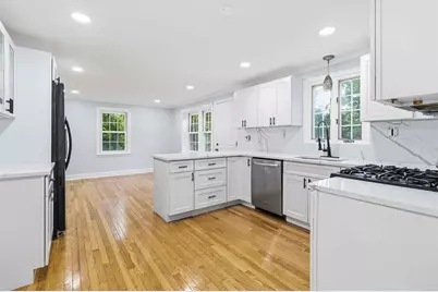 15 Malloy St, Medway, MA 02053 - Photo 15