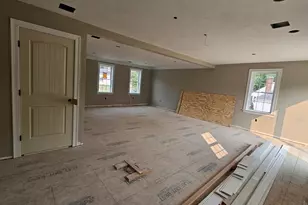 43 N Main St, Freetown, MA 02702 - Photo 11