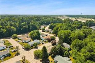31 Fieldwood Dr, Bridgewater, MA 02324 - Photo 33