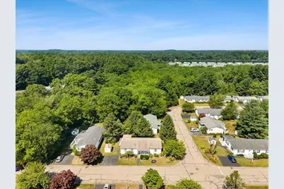 31 Fieldwood Dr, Bridgewater, MA 02324 - Photo 29