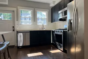 8 Chestnut Ave, Boston, MA 02130 - Photo 3