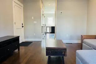 8 Chestnut Ave, Boston, MA 02130 - Photo 3
