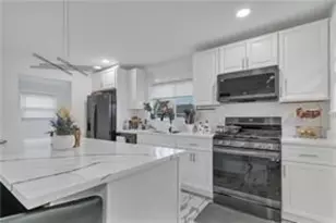 215 Kenyon Ave, Pawtucket, RI 02861 - Photo 7