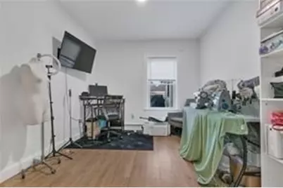 215 Kenyon Ave, Pawtucket, RI 02861 - Photo 23