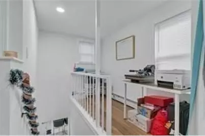 215 Kenyon Ave, Pawtucket, RI 02861 - Photo 17