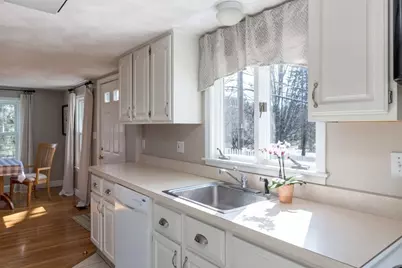132 Grant St #132, Lexington, MA 02420 - Photo 3
