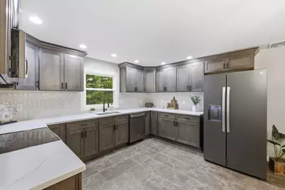 25 Norma St, Palmer, MA 01069 - Photo 9