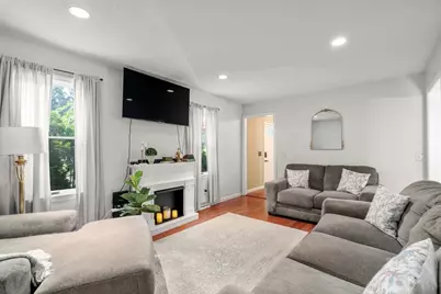 44 Fallston St, Springfield, MA 01119 - Photo 15