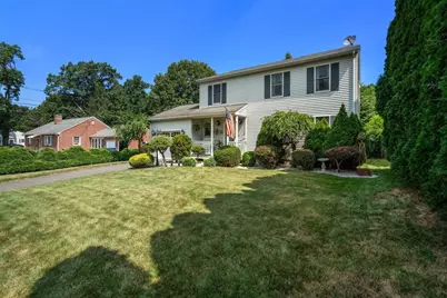 44 Fallston St, Springfield, MA 01119 - Photo 3