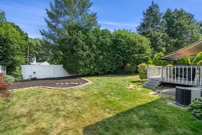 44 Fallston St, Springfield, MA 01119 - Photo 35