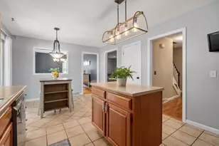 44 Fallston St, Springfield, MA 01119 - Photo 11