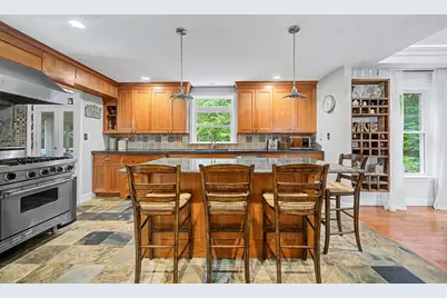 4 Dicarlo Rd, Hopkinton, MA 01748 - Photo 5