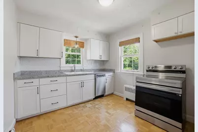 51 Ernest Ave #B, Worcester, MA 01060 - Photo 9