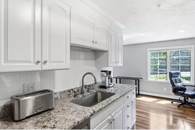 4 Partridge Ln, Lynnfield, MA 01940 - Photo 5