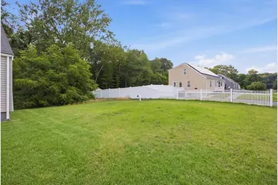 3 Hendricks St, Avon, MA 02322 - Photo 11