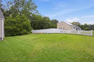 3 Hendricks St, Avon, MA 02322 - Photo 11