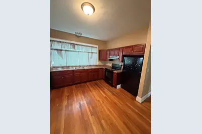 32 Warren St #1, Taunton, MA 02780 - Photo 3