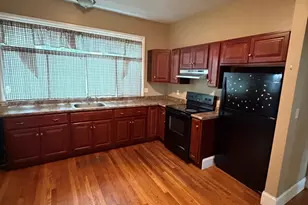 32 Warren St, Taunton, MA 02780 - Photo 3