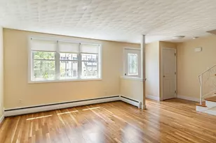 15 Walnut St, Needham, MA 02492 - Photo 3