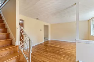 15 Walnut St, Needham, MA 02492 - Photo 5