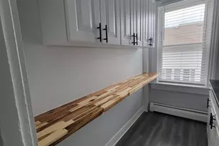 13 Regent Ave, Providence, RI 02908 - Photo 5