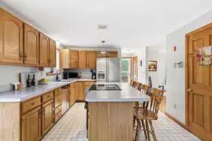 71 Harvey St, Taunton, MA 02780 - Photo 3
