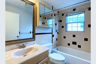 25 Columbia Avenue #2, Newton, MA 02464 - Photo 9