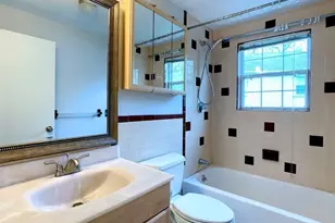 25 Columbia Ave, Newton, MA 02464 - Photo 9