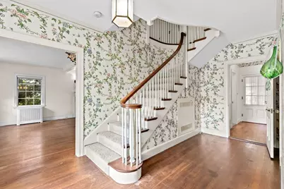 25 Hundreds Cir, Wellesley, MA 02481 - Photo 3