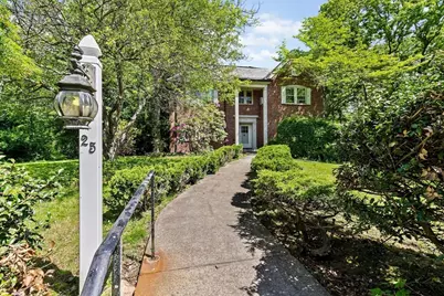 25 Hundreds Cir, Wellesley, MA 02481 - Photo 1