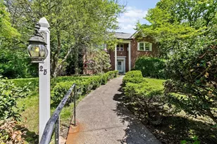 25 Hundreds Cir, Wellesley, MA 02481 - Photo 1