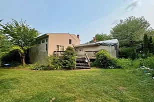 11 Robert Dr, Holyoke, MA 01040 - Photo 3